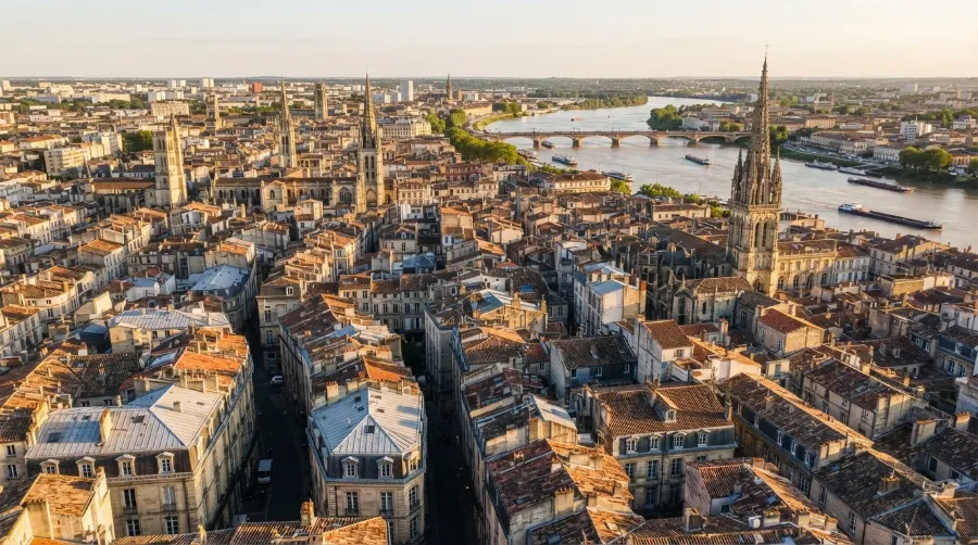 Toits de Bordeaux, zone d'intervention des couvreurs